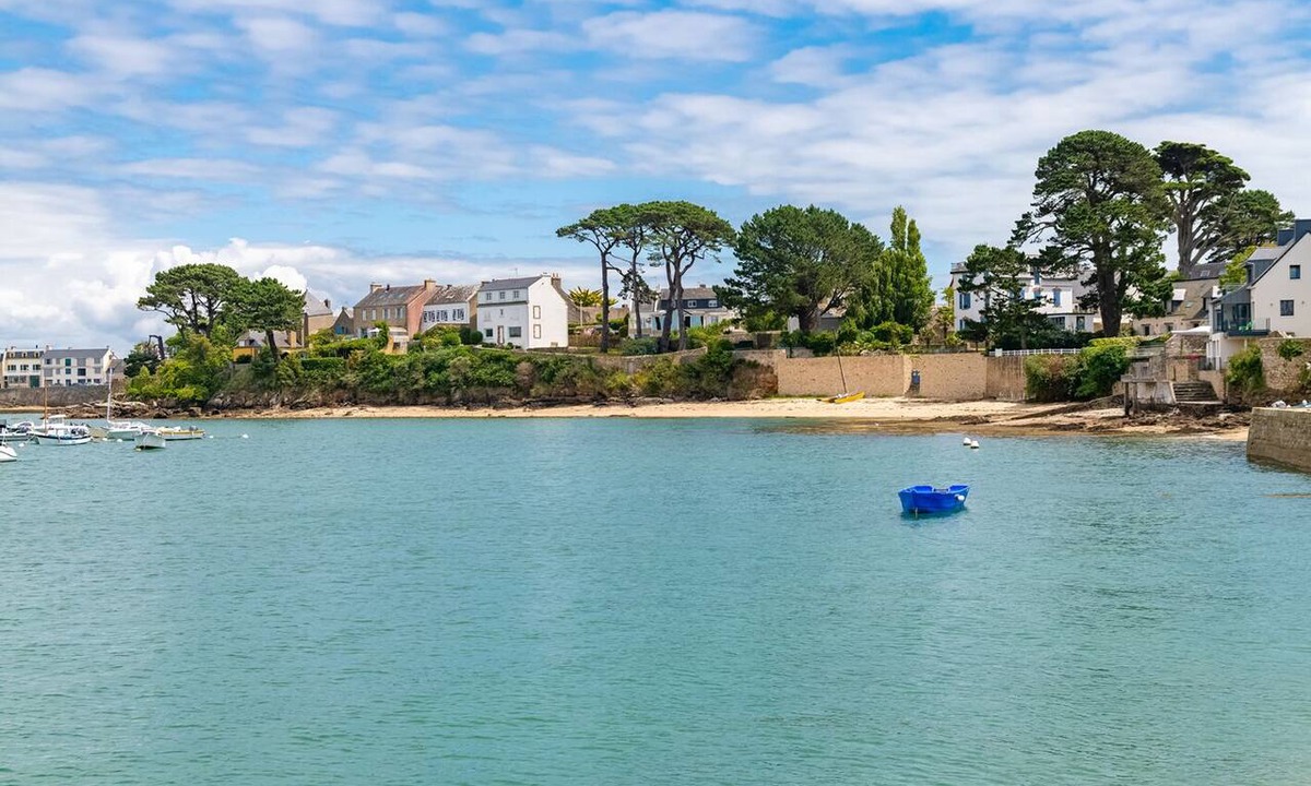 Arzon Boat Rental | Sun-Kissed Sailing Adventure in Golfo de Morbihan, Brittany