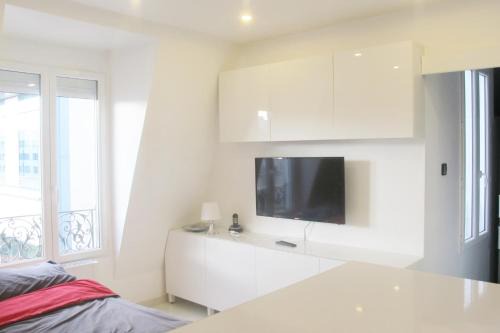 Levallois-Perret Apartment | Superb Studio At The Gates Of Paris