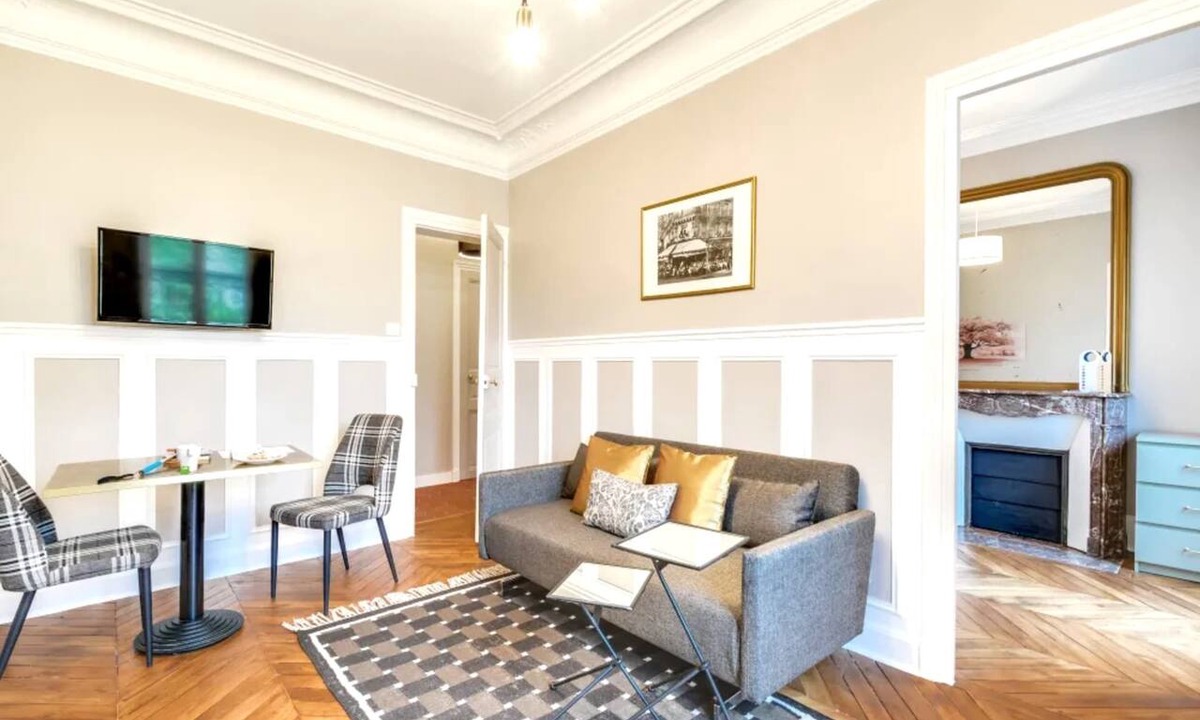 Saint-Germain-des-Pres Apartment | Sweett | Saint Germain IV