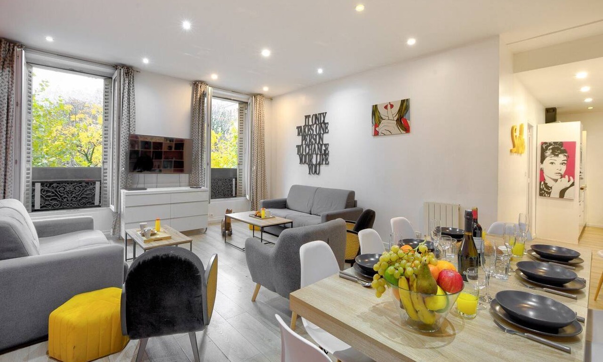 Bonne-Nouvelle Apartment | TBS 149 - Spacious, air-conditioned Apt in Paris 2