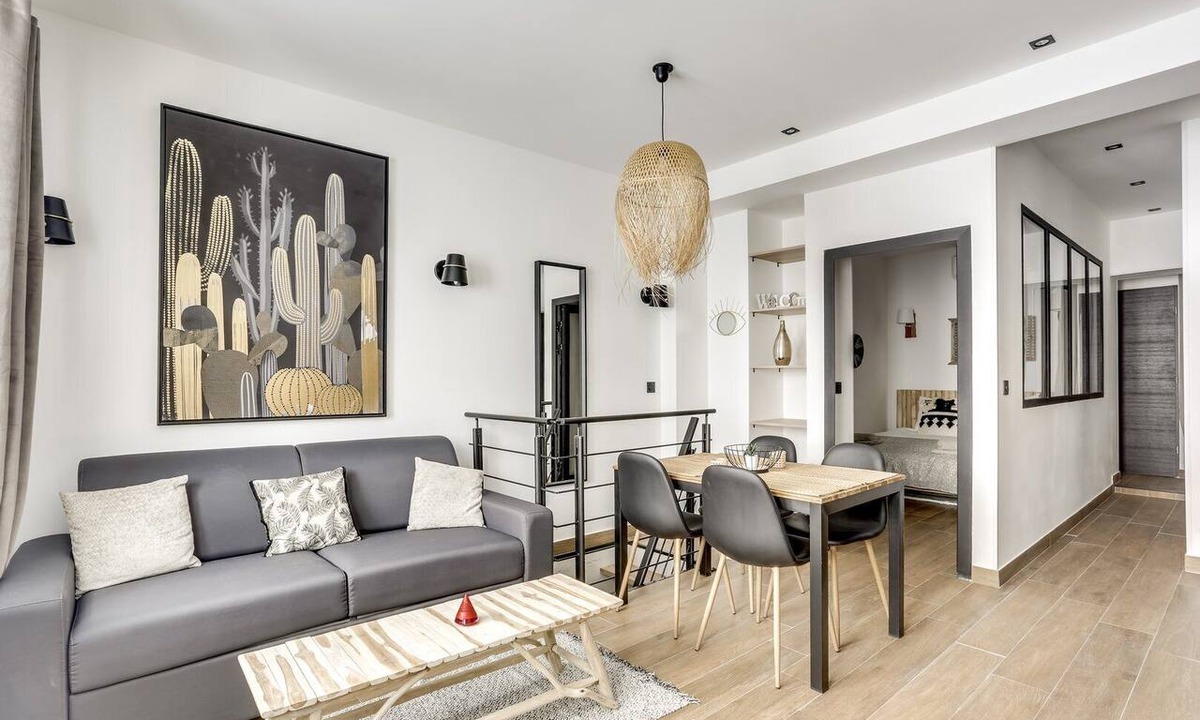 12th Arrondissement Apartment | TheBlueStay 25 - Charming apartment in Paris 12