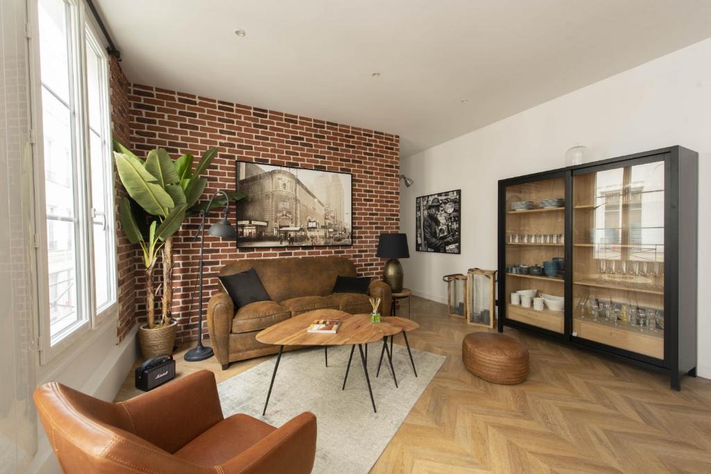 Quartier Sainte-Marguerite Apartment | Time Line