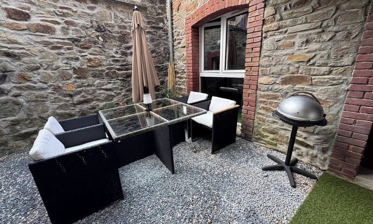 Granville House | Traditional Granville-Style House, Beach Within Walking Distance, Patio, and Ping Pong Table - Pets Welcome