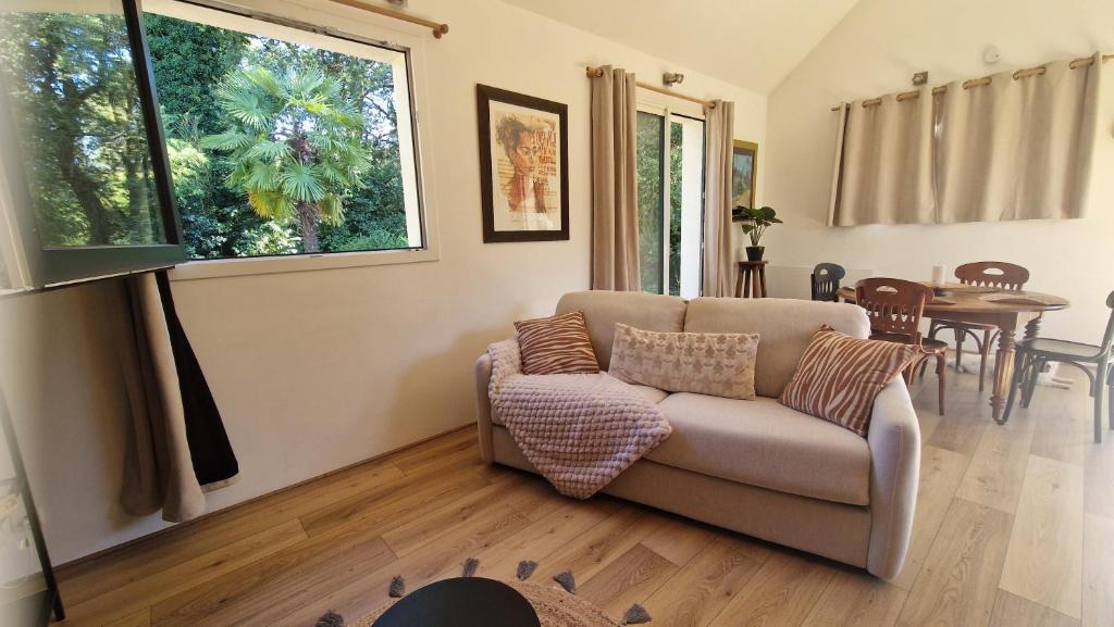 Sulniac House | Ty ar C'hoad
