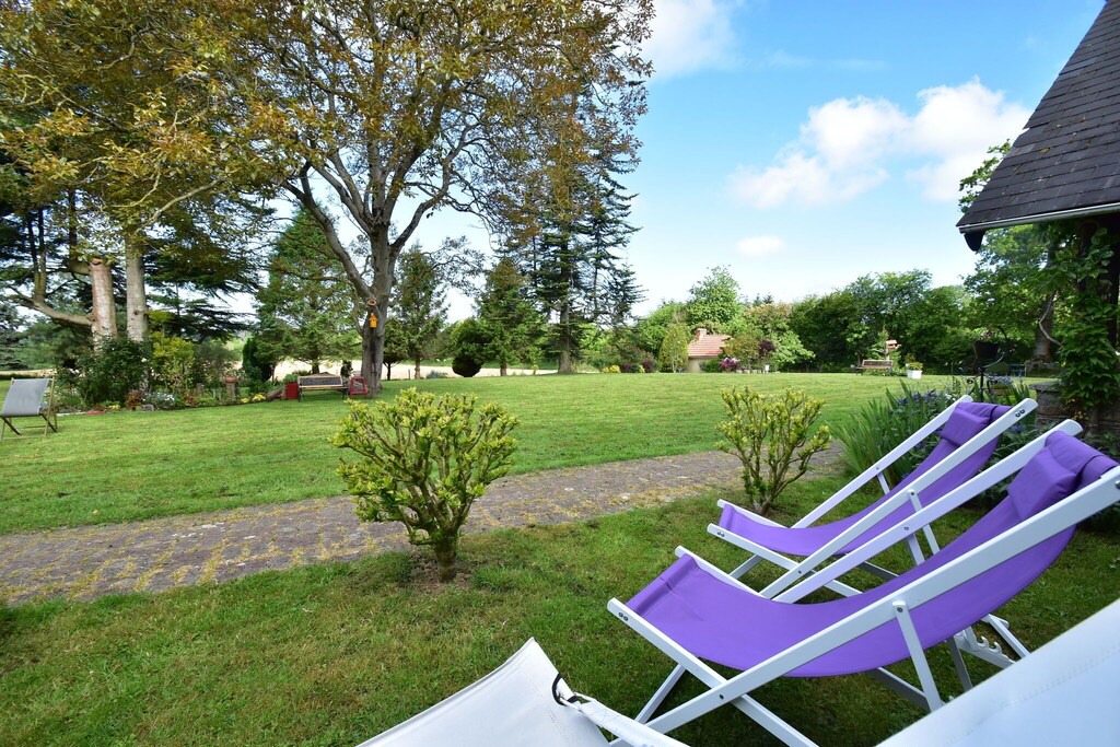 Saint-Sauveur-Lendelin House | Typical Norman farmhouse with free WiFi, a short drive from the coast