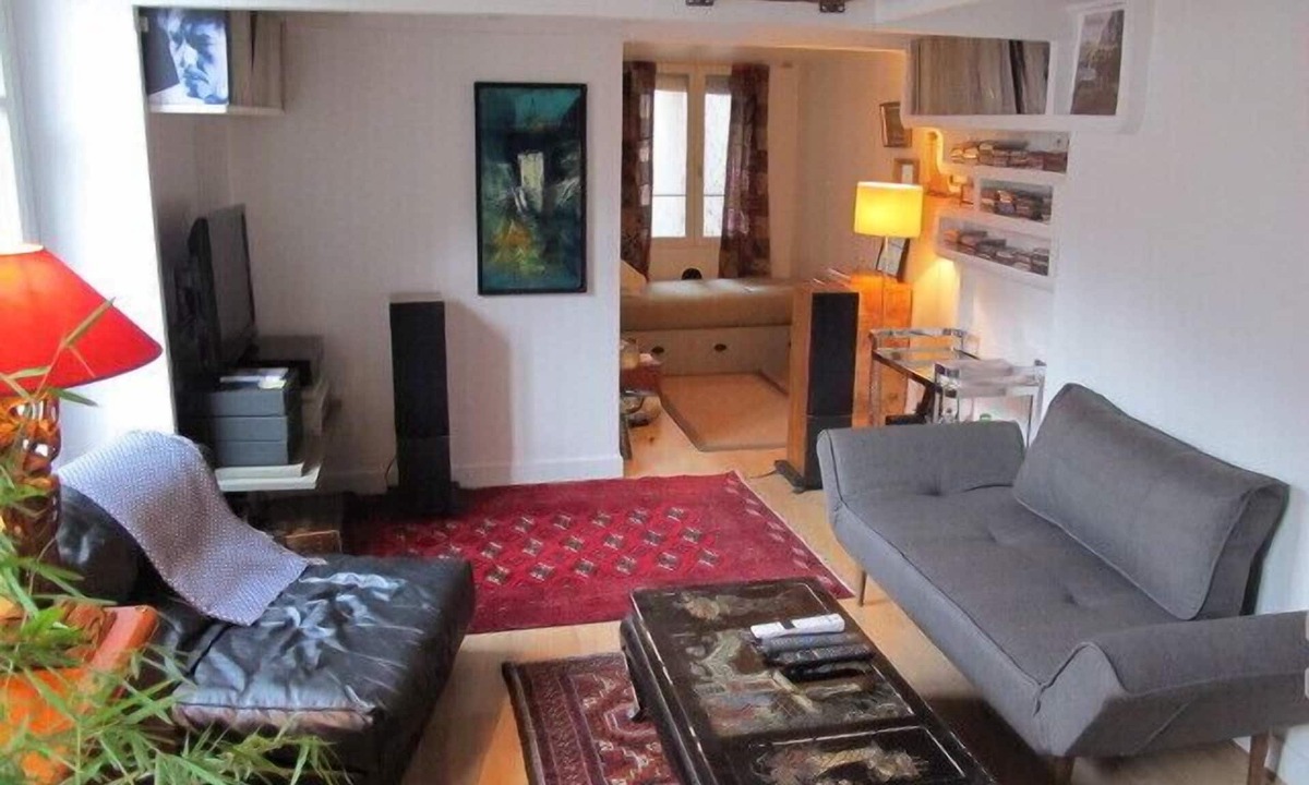 Bercy Apartment | Typical Parisian Loft In Bastille