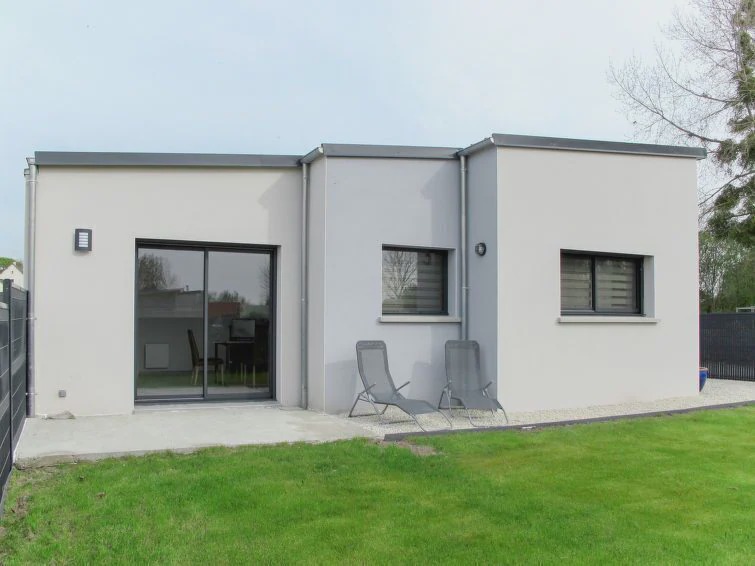 Blainville-sur-Mer House | Vacation home (BVL402) in Blainville-sur-Mer - 4 persons, 2 bedrooms