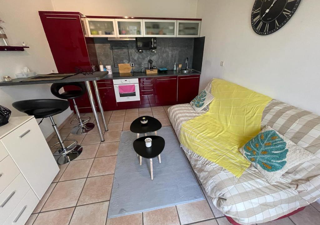 Etampes Apartment | Valérie