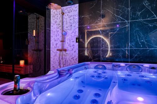Saint-Cyr-l'Ecole House | Villa avec jacuzzi privatif