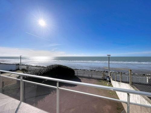 Saint-Pair-sur-Mer House | Villa bord de mer avec jardin et Wifi gratuit - FR-1-361-76