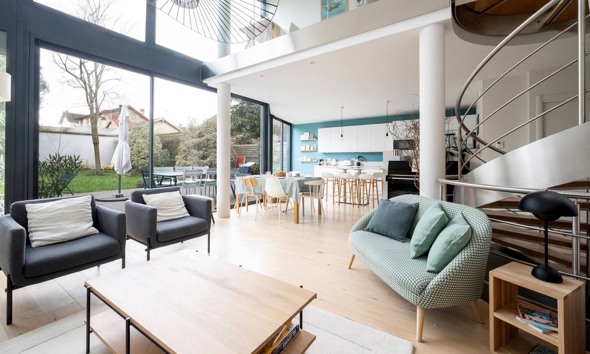 Porchefontaine Villa | Villa Corneille - Welkeys