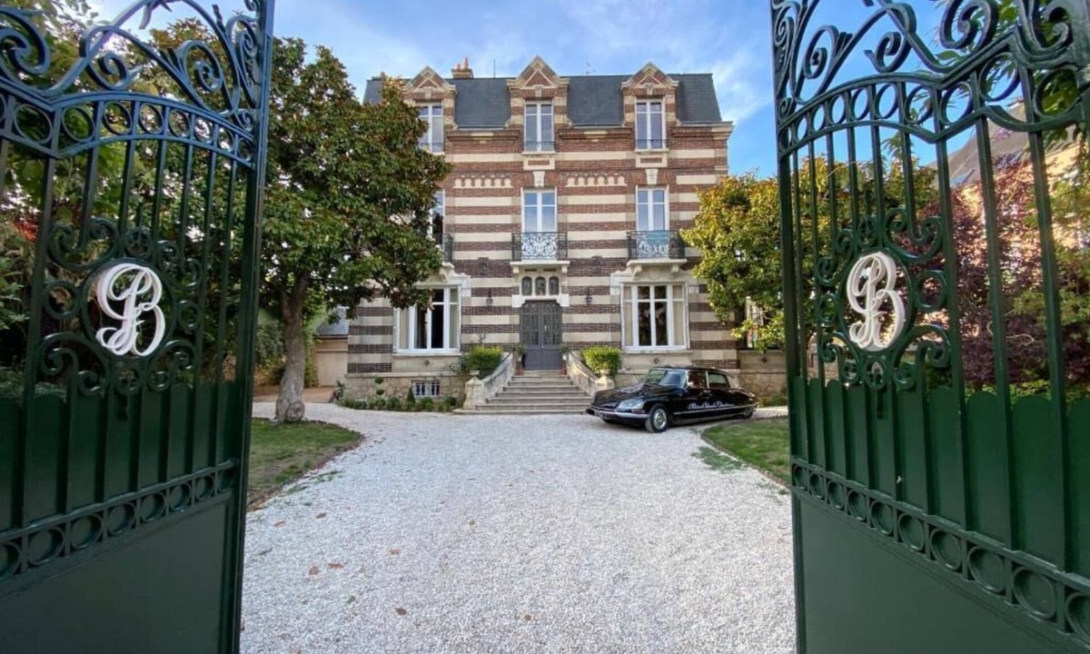 Chartres Villa | Villa Gabriel Maison Blanche Chartres