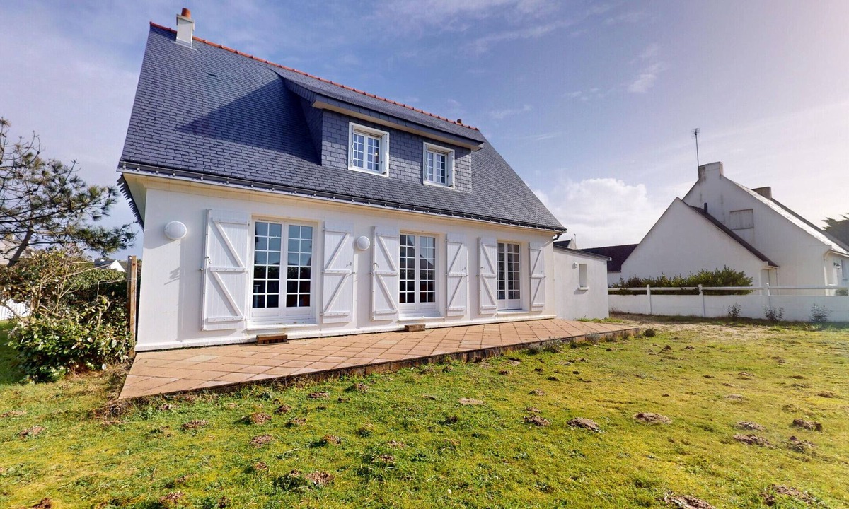 La Turballe House | Villa Houat - Beach less than 100 meters away, sleeps 10