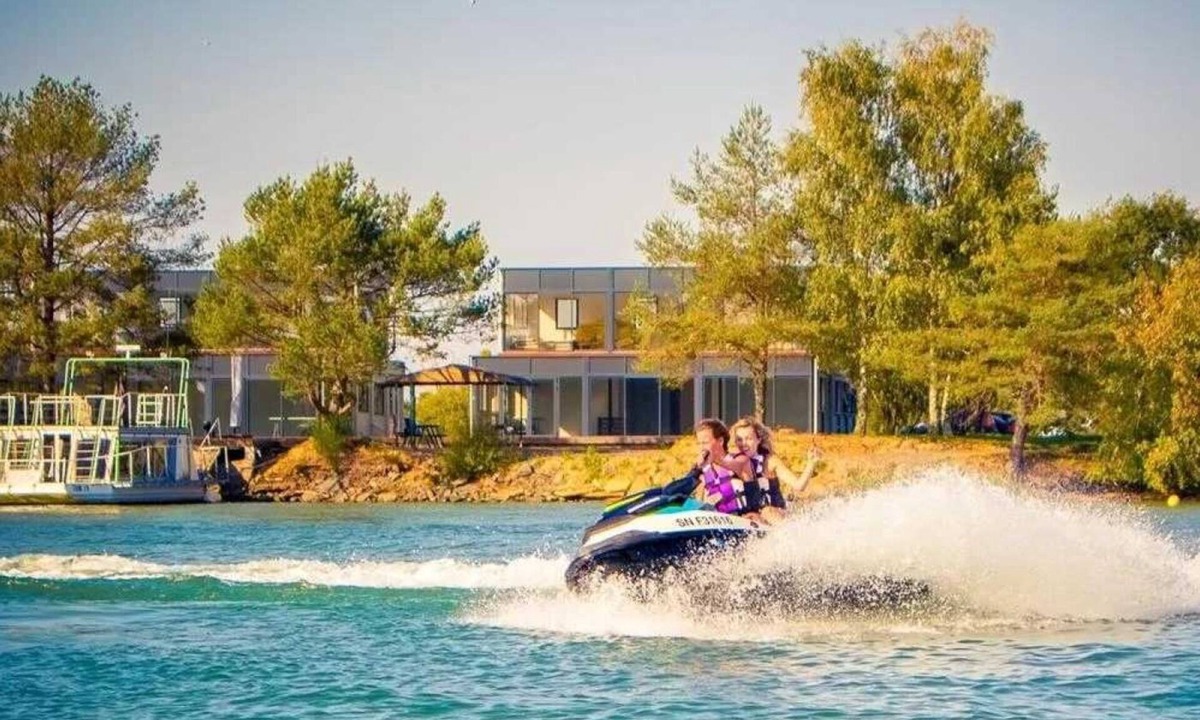 Guemene-Penfao House | ZEcamping 3 étoiles piscine chauffée animaux acceptés animations locatif 26m2