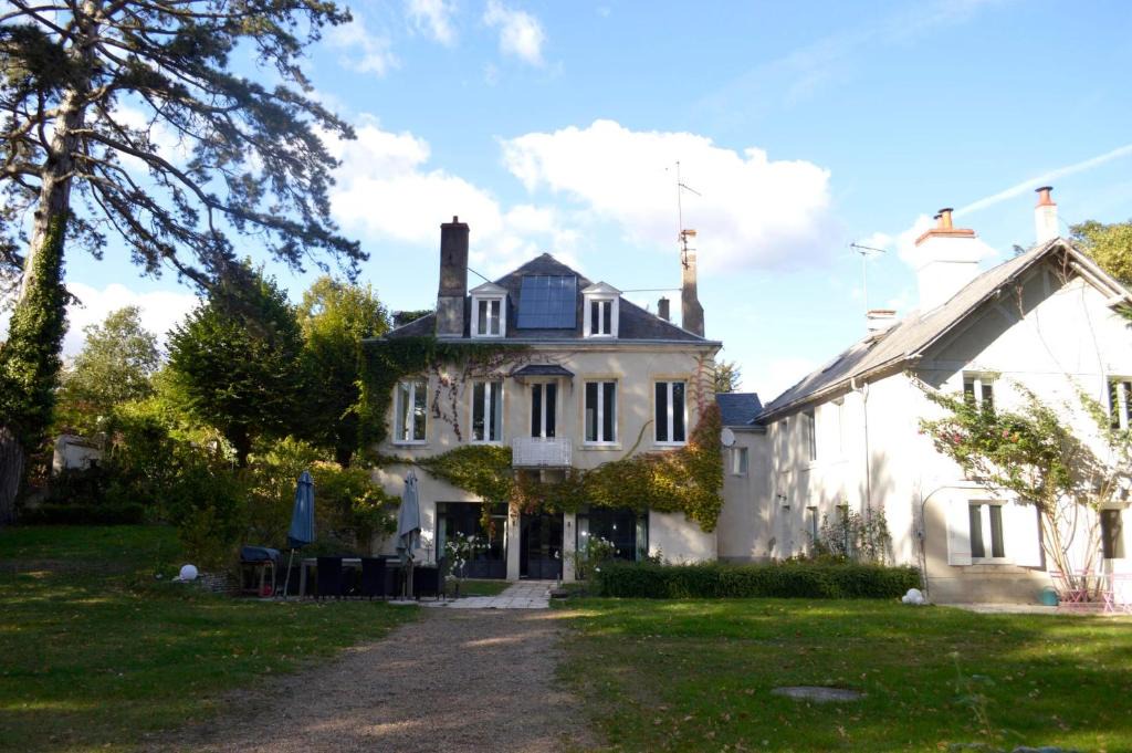 Saint-Jean-le-Blanc Bed & Breakfast | ZenBreak Sous les Toits