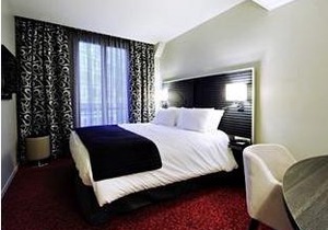 Mercure Paris Tour Eiffel Pont Mirabeau