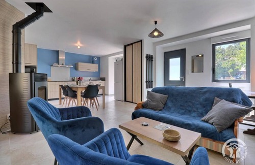 Erce-pres-Liffre House | 82 m² Gîte ∙ 3 bedrooms ∙ 6 guests