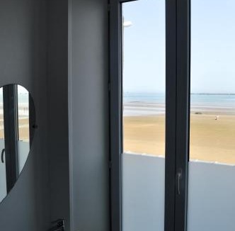 Arromanches-les-Bains Apartment | À l'est - Studio vue mer sur la digue