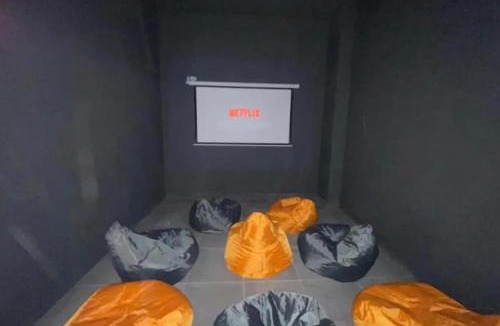 Charenton-le-Pont Apartment | 05 l Studio Confort - Salle de sport & cinéma