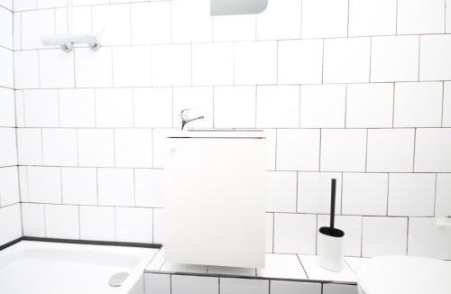 Saint-Denis Bed & Breakfast | 06 - Chambre avec TV proche Paris et transports WIFI