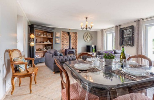 Bretteville-sur-Ay House | 100 m² House ∙ 3 bedrooms ∙ 4 guests