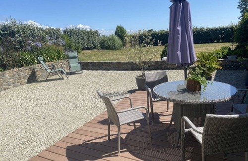 Bretteville-sur-Ay Other | 110 m² Accommodation ∙ 3 bedrooms ∙ 4 guests