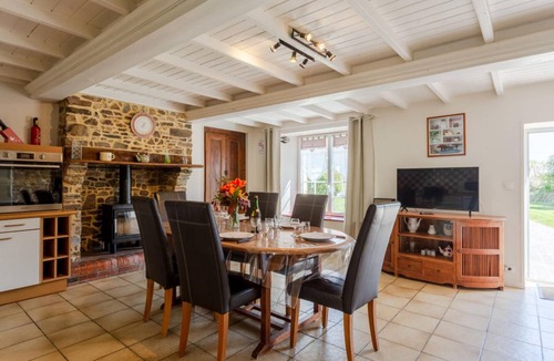 Creances House | 130 m² House ∙ 3 bedrooms ∙ 6 guests