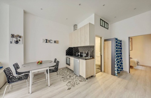 Porte-Saint-Martin Apartment | 133 Suite Charly - Superb apartment in Paris.