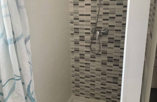 Lannion Apartment | 1st floor apartment 5 min from town center and 15 min from beaches.