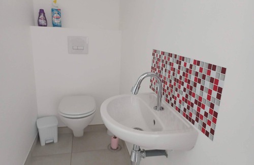 Saint-Malo-du-Bois House | 2.5 km from Puy du Fou, house sleeps 4