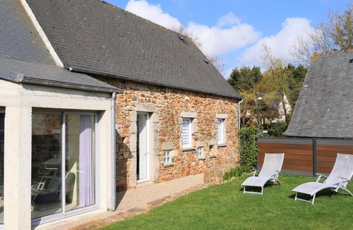 Vasteville House | 2 bedroom amazing home in LA HAGUE