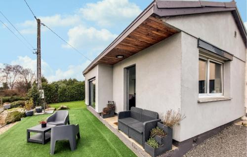 Parigne House | 2 Bedroom Amazing Home In Parigné