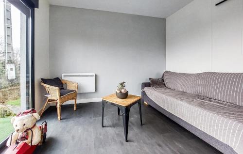 Parigne House | 2 Bedroom Amazing Home In Parigné