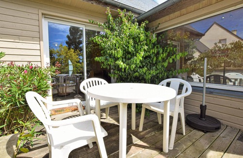 Creances House | 2 bedroom beach front home in Créances