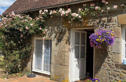 Le Grais Cottage | 2-bedroom cottage in charming Le Grais surrounded by uninterrupted views.