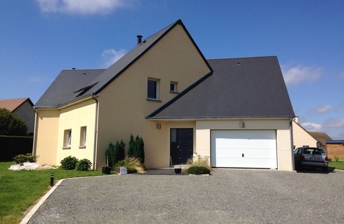 Parigne-lʼEveque House | 2 guest rooms ideal for the 24h near circuit