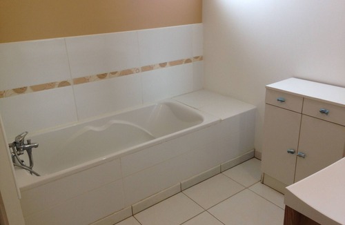 Parigne-lʼEveque House | 2 guest rooms ideal for the 24h near circuit