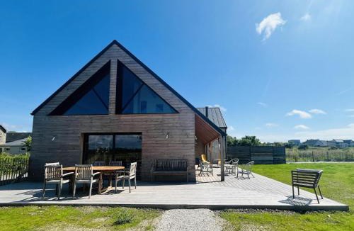 Gouville-sur-Mer House | 2 houses for a large family or group
