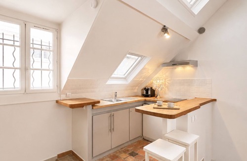 6th Arrondissement Apartment | 2066 Princesse