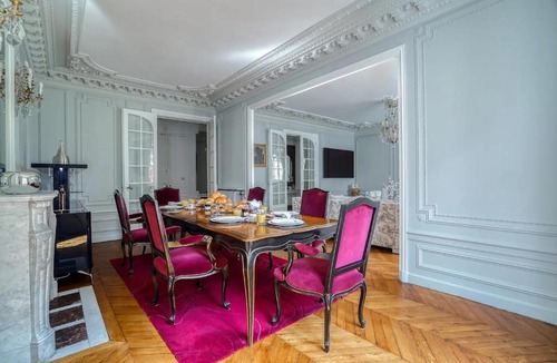 Quartier du Gros-Caillou Apartment | 213 m2 Prestige Eiffel Signature