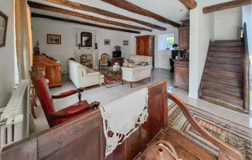 Tredion House | 3 Bedroom Amazing Home In Trédion