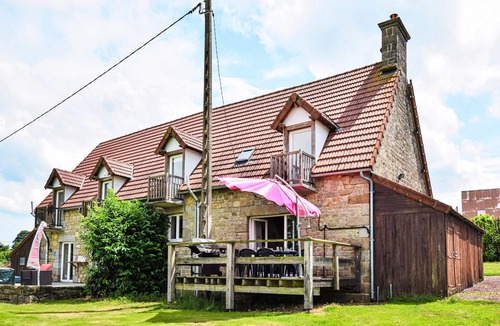 Saint-Germain-de-Tallevende-la-Lande-Vaumont House | 3 bedroom awesome home in VIRE NORMANDIE