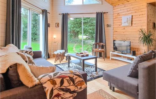Carrouges House | 3 Bedroom Beautiful Home In Carrouges