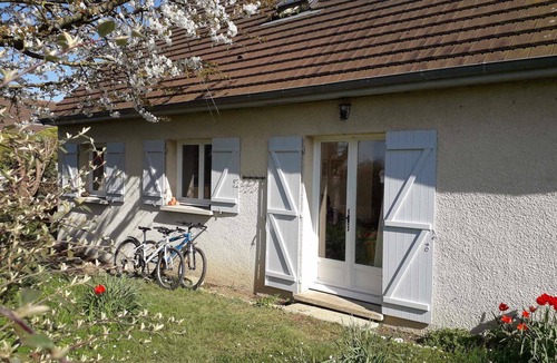 Bernieres-sur-Mer House | 3 bedroom house for 6 people 8 minutes walk from the beach