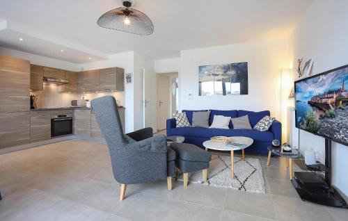 Esperance-Cottages Apartment | 3 Bedroom Lovely Apartment In Saint-Malo