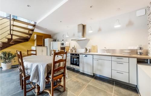Lanouee House | 3 Bedroom Lovely Home In Lanouee