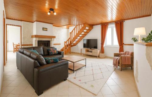 Joganville House | 3 Bedroom Pet Friendly Home In Joganville