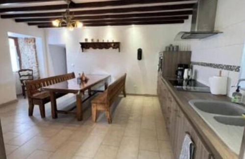 Auxais House | 3-Bedroom Vacation Rentals