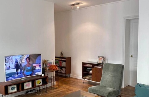 Quartier de Rochechouart Apartment | 3 Pièces de Charme Montmartre Sacré Cœur
