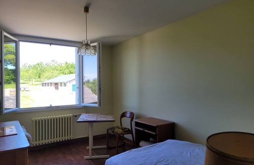 Ernee Bed & Breakfast | 4 bedrooms in a pesticide-free fruit farm